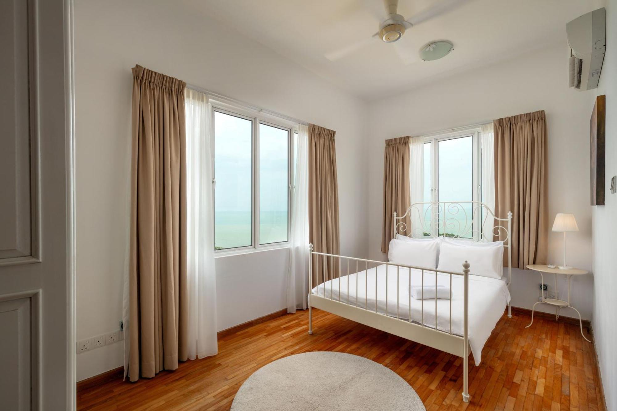 Panoramic Seaview Holiday Home - Batu Ferringhi Exterior foto